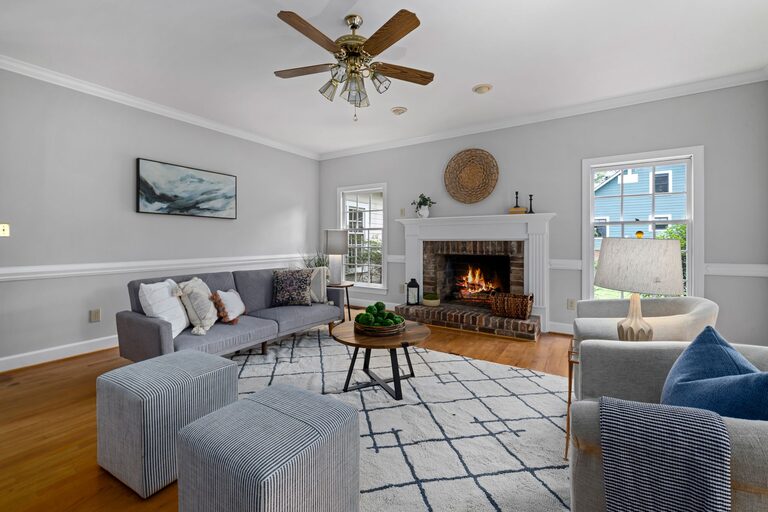 Tips for Creating a Cozy and Inviting Living Room Space